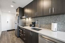 New! Lux Studio Lake Views | Trails & Adventure | Free shuttle to Gondola