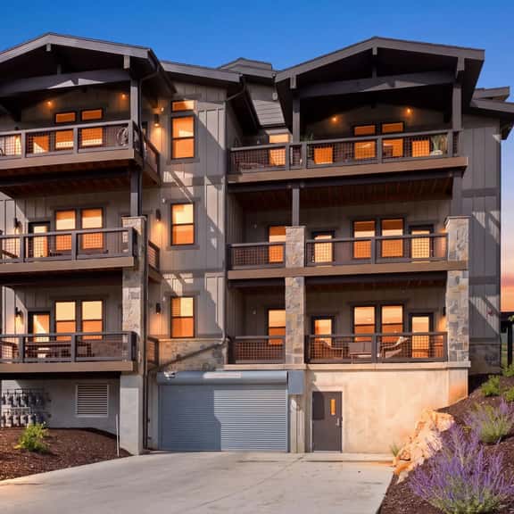 Family Friendly 3 Bedroom Condo Near Deer Valley East Village - Image 1