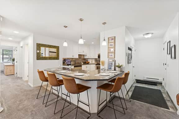 Silvertown Powder Pad-on Park Ave, Steps to Slopes, Shops and Dining! - Image 2