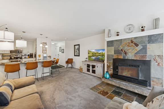 Silvertown Powder Pad-on Park Ave, Steps to Slopes, Shops and Dining! - Image 3
