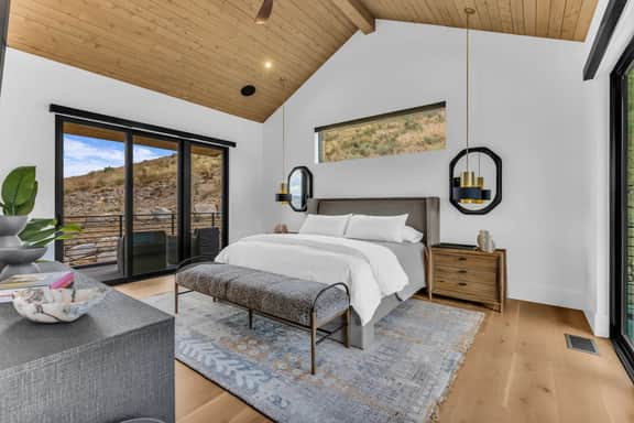 Wasatch View | Luxury Alpine Retreat with Private Hot Tub and Mountain Views - Image 4