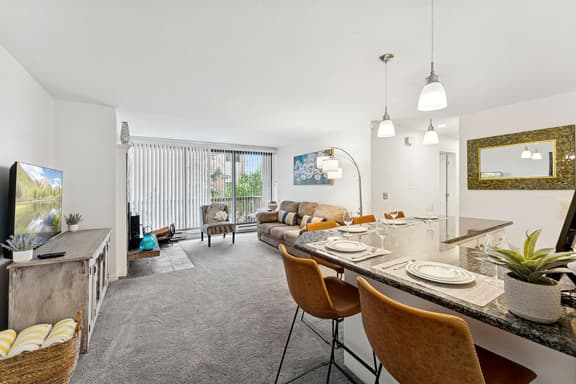 Silvertown Powder Pad-on Park Ave, Steps to Slopes, Shops and Dining! - Image 1