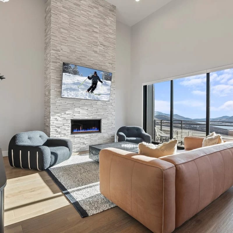 Private Hot Tub|Snowy Lake Views |Gorgeous New Home