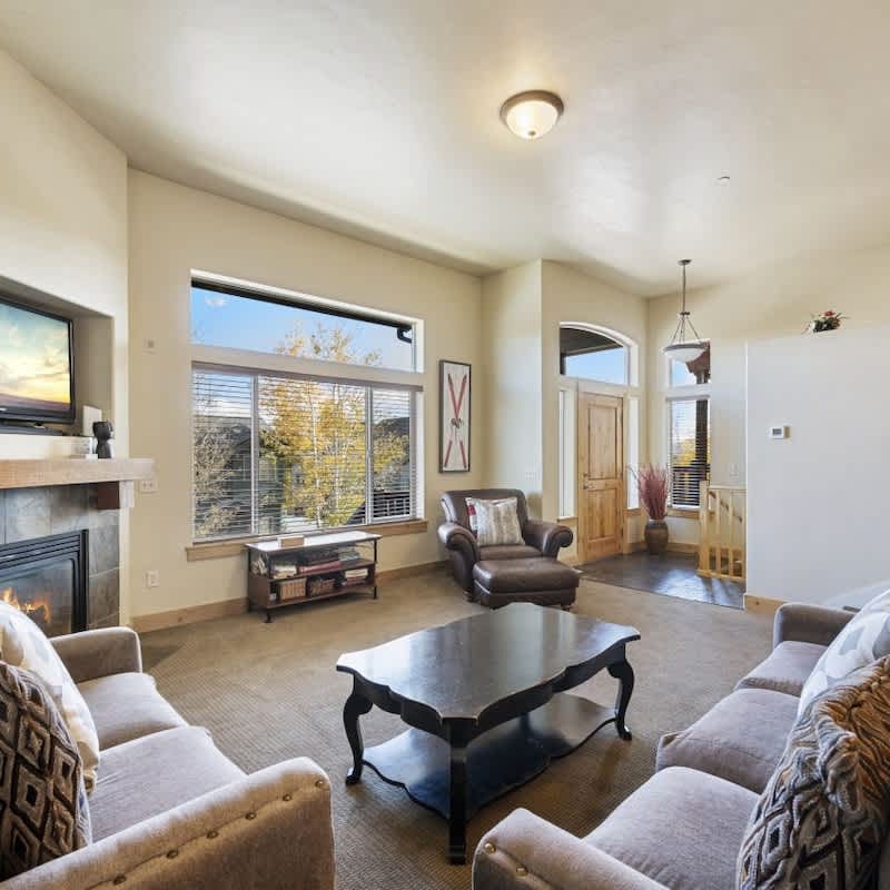 Mountain Getaway Private Hot Tub Included!